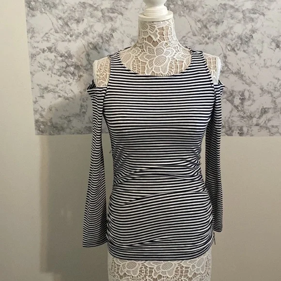 NWOT | Michael Kors | Black & White Stripe | Ruched | Long Sleeve | Top | Size:… - Picture 4 of 17